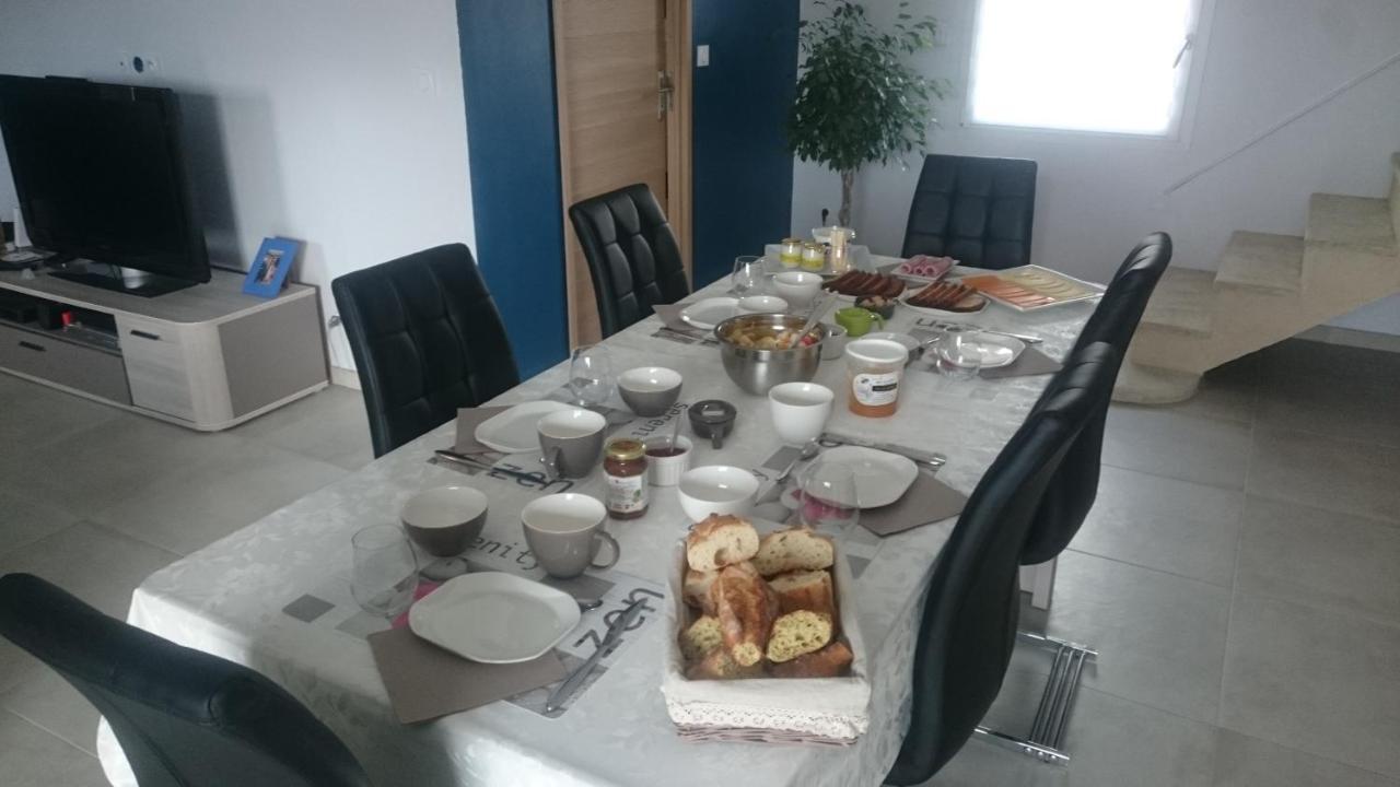 Les Figues Bed & Breakfast Caromb Ngoại thất bức ảnh