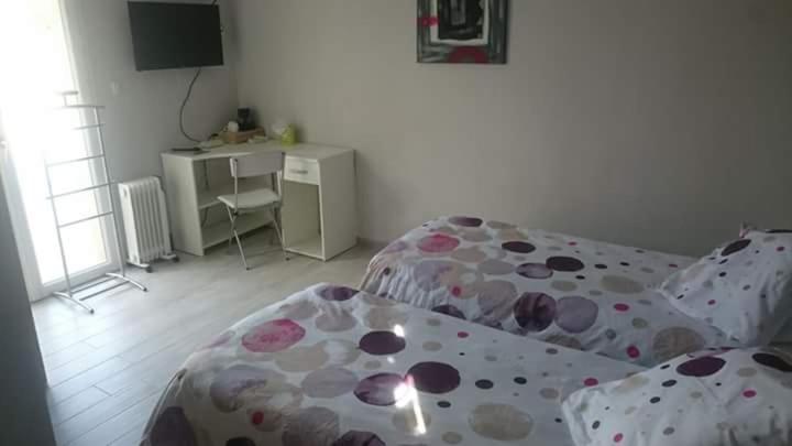 Les Figues Bed & Breakfast Caromb Ngoại thất bức ảnh
